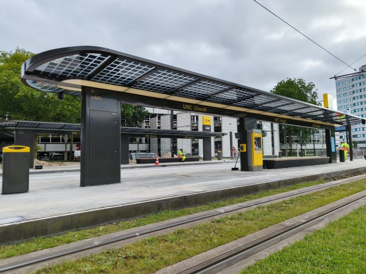 Replacement of tram platform furniture at WKZ/Maxima stop