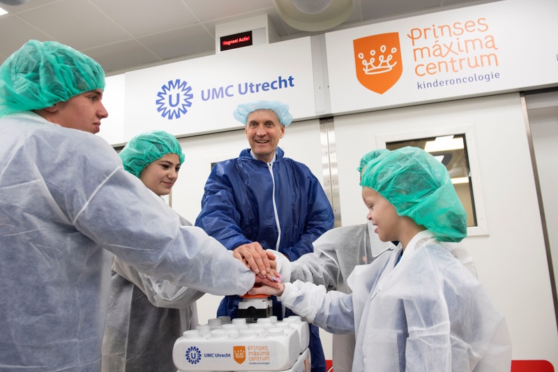 Minister Kuipers opent intra-operatieve MRI OK in het Wilhelmina Kinderziekenhuis